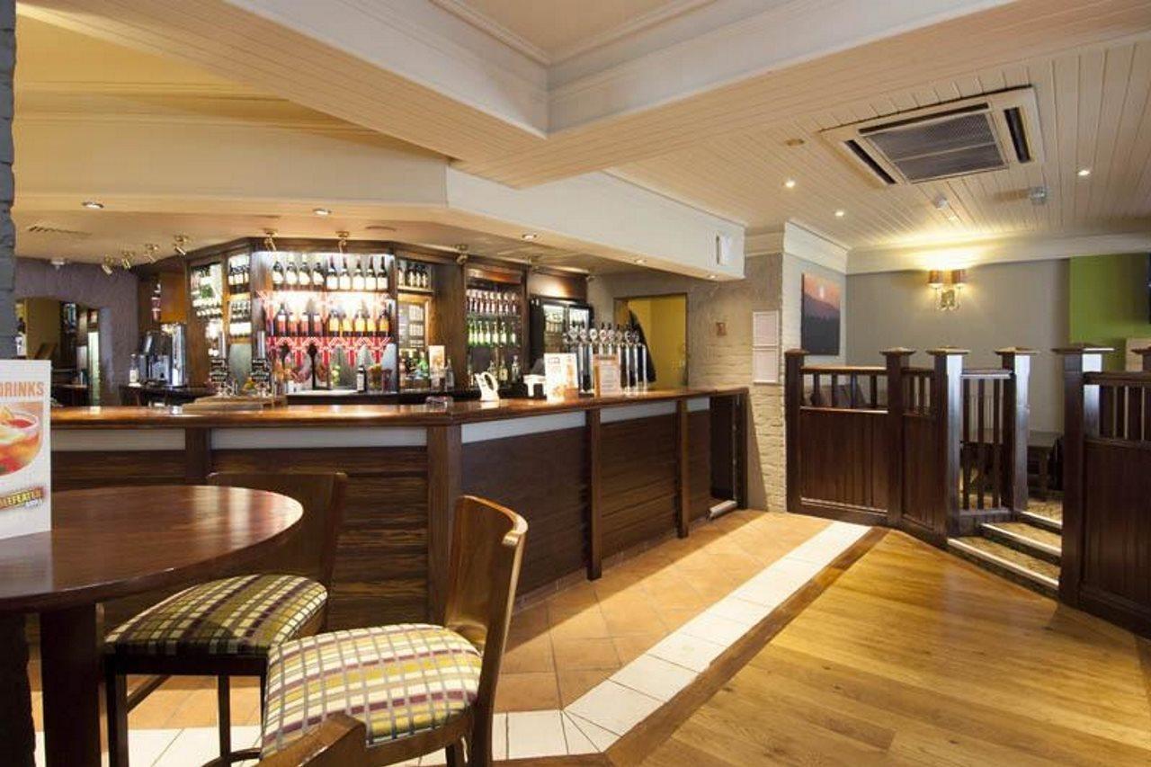 Premier Inn Leeds / Bradford Airport Exterior photo